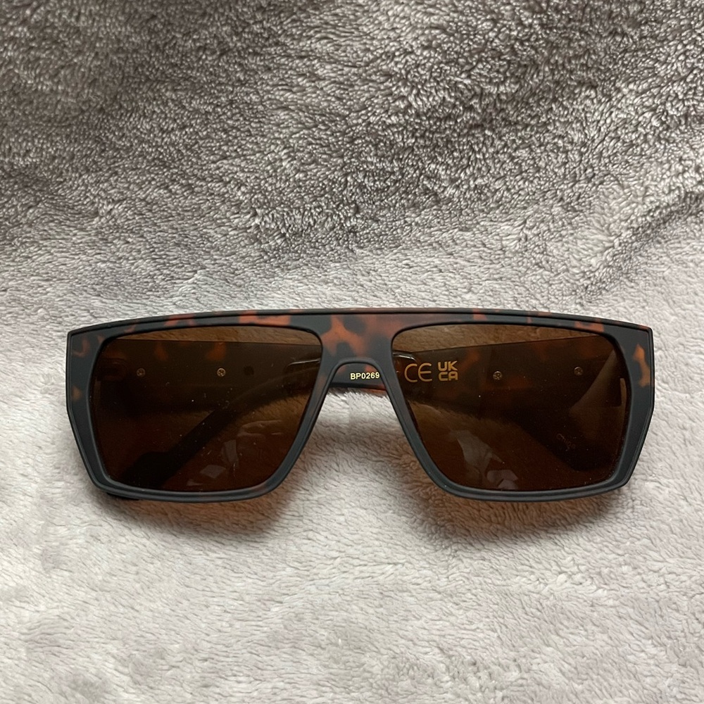 Tortoise Shell Square Sunglasses